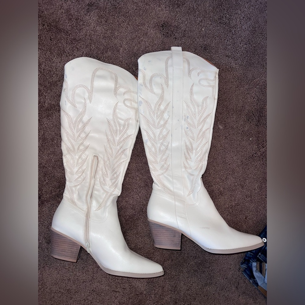 White tall western cowboy boots